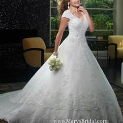 Lupitas Bridal House