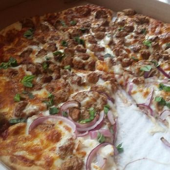 Red Wing Brewery - Look at the density of those toppings! Large sausage, onion, and basil pizza. - Breweries Near Me - Red Wing, Minnesota