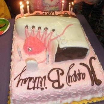 Delicious Bakery - Amazing detail. - Cupcakes Near Me - Northridge, California