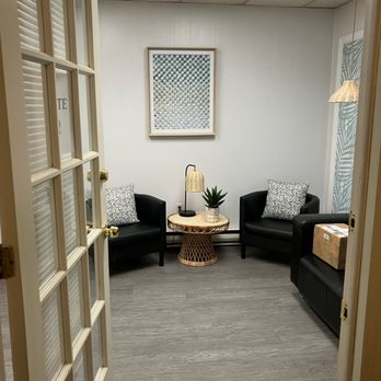 Virtue Counseling - Welcoming waiting area at Virtue Counseling -- a safe, calm space for postpartum therapy and perinatal mental health support in NJ. - Counseling & Mental Health Near Me - Manasquan, New Jersey Virtue Counseling - Welcoming waiting area at Virtue Counseling -- a safe, calm space for postpartum therapy and perinatal mental health support in NJ. - Counseling & Mental Health Near Me - Manasquan, New Jersey