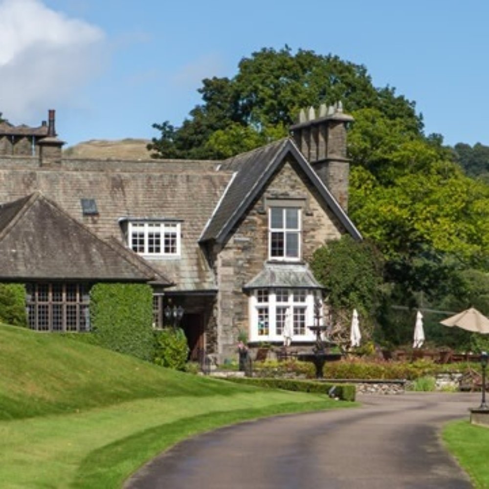 Broadoaks Country House - View of hotel from the drive - Hotels Near Me - Windermere, CMA