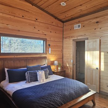Hidden Hills Cabins - Vacation Rentals Near Me - Broken Bow, Oklahoma