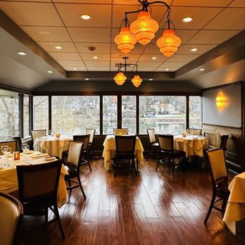 Water & Wine - Dinner with lake side view - Italian Near Me - Watchung, New Jersey Water & Wine - Dinner with lake side view - Italian Near Me - Watchung, New Jersey