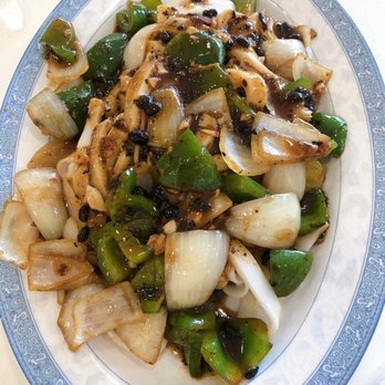 Sandy's Cafe - Vegetarian Black Bean Chow Funn (yum!) - Cantonese Near Me - Honolulu, Hawaii Sandy's Cafe - Vegetarian Black Bean Chow Funn (yum!) - Cantonese Near Me - Honolulu, Hawaii
