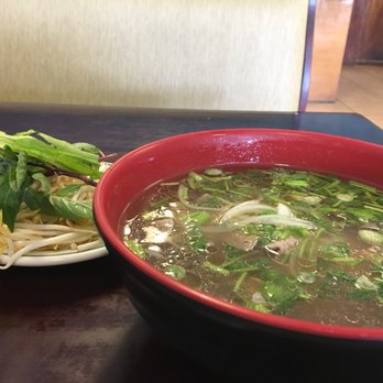 PK Noodles - Bowl of rare beef pho with the sides :D - Vietnamese Near Me - Jacksonville, Florida PK Noodles - Bowl of rare beef pho with the sides :D - Vietnamese Near Me - Jacksonville, Florida