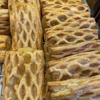 Paris Baguette - Bakeries Near Me - Cupertino, California Paris Baguette - Bakeries Near Me - Cupertino, California