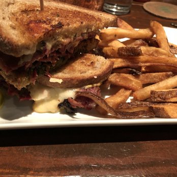 Wrecking Bar Brewpub - Brewpubs Near Me - Atlanta, Georgia