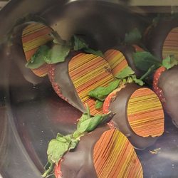 Cafe Chocolade - Dipped strawberries