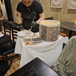 Albertino's Italian - Soooo cheesy!