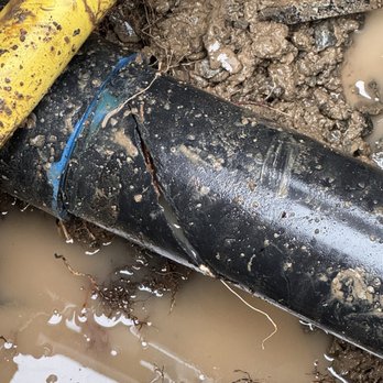 Sewer Surgeons Nw - Root intrusion cracked drainage pipe - Plumbing Near Me Sewer Surgeons Nw - Root intrusion cracked drainage pipe - Plumbing Near Me