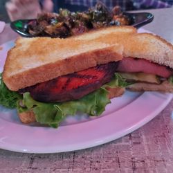 Red Mule Inn - Fried Bologna!