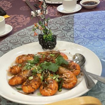 Asian Jewels Seafood Restaurant - Jumbo Shrimp With Garlic Sauce / 魚香蝦 - Seafood Near Me - Flushing, New York