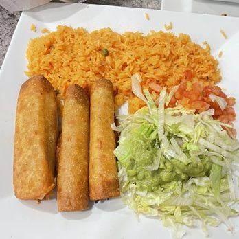 La Parrilla Mexican Grill - Taquitos - Mexican Near Me - Suffolk, Virginia