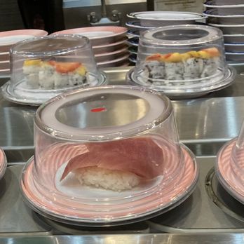 O'Sushi - Old and dry looking tuna. Wouldn't touch it with a 10' pole. I don't want food poisoning. - Sushi Bars Near Me - Hillsboro, Oregon