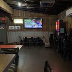Rail Trail Tavern - The bar