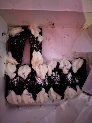 Cannoli King by null