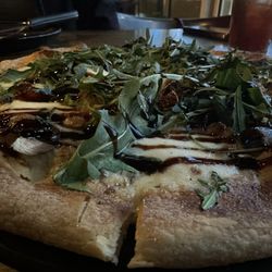 Sawmill Taphouse And Grill - Black & Blue Pizza