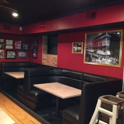 Rosati's Pizza - Dining room Booths