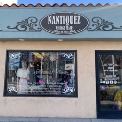 Nantiquez Vintage Flair - Outside