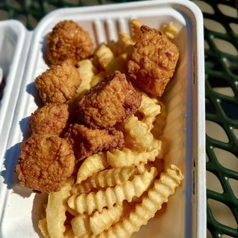 Sullivan's Castle Island - Fried Scallops Dinner - Fast Food Near Me - Boston, Massachusetts Sullivan's Castle Island - Fried Scallops Dinner - Fast Food Near Me - Boston, Massachusetts