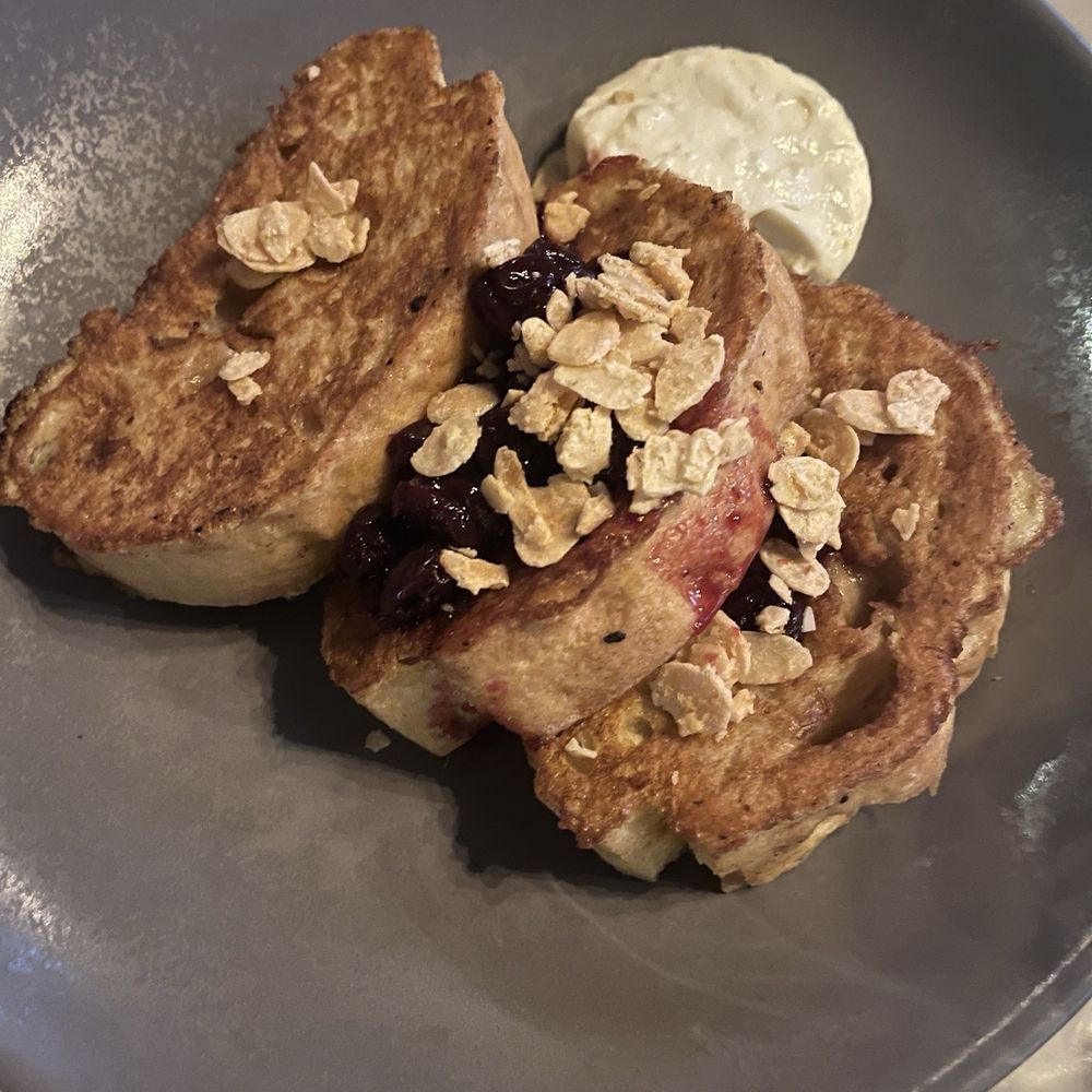 The Commoner - French Toast - New American Near Me - Pittsburgh, Pennsylvania The Commoner - French Toast - New American Near Me - Pittsburgh, Pennsylvania