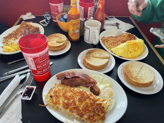 Busy Bee Café by null