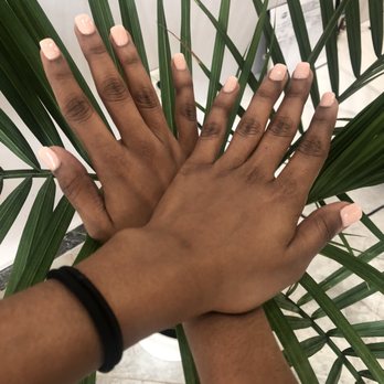 Linh's Luxe Nails - Nude dip nail - Nail Salons Near Me - Houston, Texas
