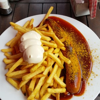 Nikolaus Grill - Beste Currywurst mit Pommes - German Near Me - Dusseldorf, NW Nikolaus Grill - Beste Currywurst mit Pommes - German Near Me - Dusseldorf, NW