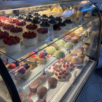 Tatte Bakery & Cafe | Summer St - Breakfast & Brunch Near Me - Boston, Massachusetts