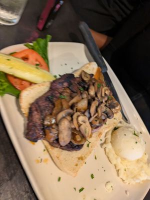 Williamson's Restaurant & Bar by null