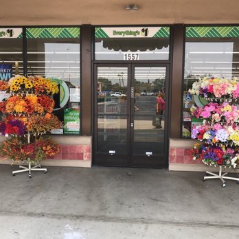 Dollar Tree - Front of store - Discount Store Near Me - Visalia, California