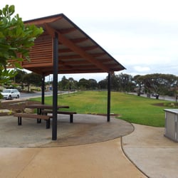 Harbrow Grove Reserve - More construction at the end of the park
