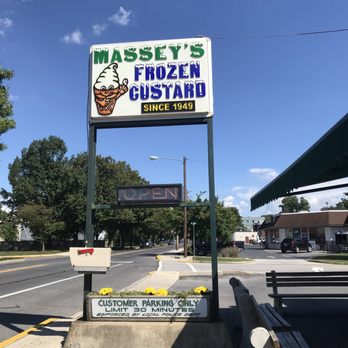 Masseys Frozen Custard - Ice Cream & Frozen Yogurt Near Me - Carlisle, Pennsylvania