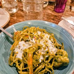 LINGUINI GAMBERI E PESTO DI PISTACCHIO