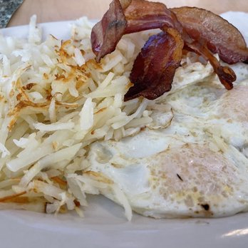 Dixie's Home Cookin' - Breakfast - Comfort Food Near Me - Sumner, Washington Dixie's Home Cookin' - Breakfast - Comfort Food Near Me - Sumner, Washington