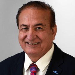 Munir Javed, MD