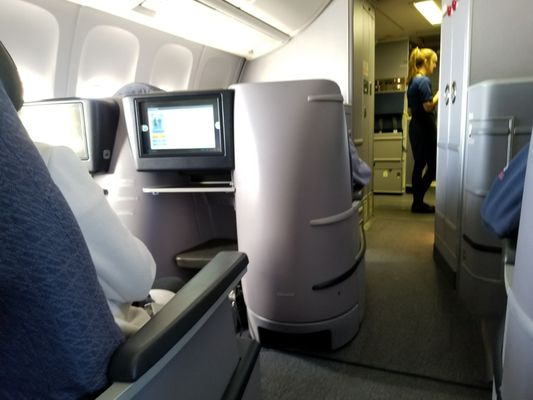 United Airlines by null