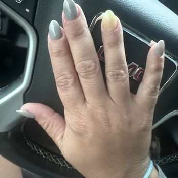 LeAnn Salon Bar - Almond shaped - Nail Salons Near Me - Plantation, Florida LeAnn Salon Bar - Almond shaped - Nail Salons Near Me - Plantation, Florida