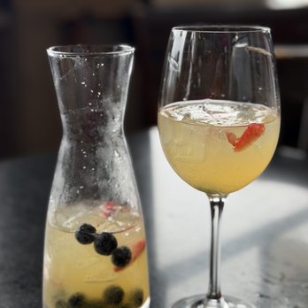 Cafe Santé - Sangria (blanc) - Belgian Near Me - Boyne City, Michigan