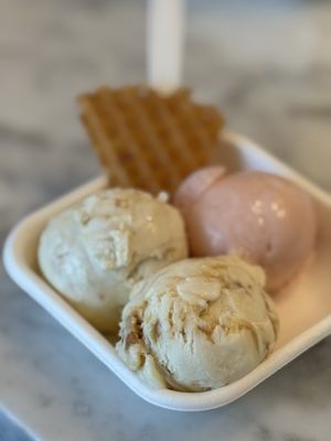 Jeni's Splendid Ice Creams by null