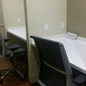 Hawaiian Airlines - Desks to conduct business - Airlines Near Me - Hilo, Hawaii Hawaiian Airlines - Desks to conduct business - Airlines Near Me - Hilo, Hawaii