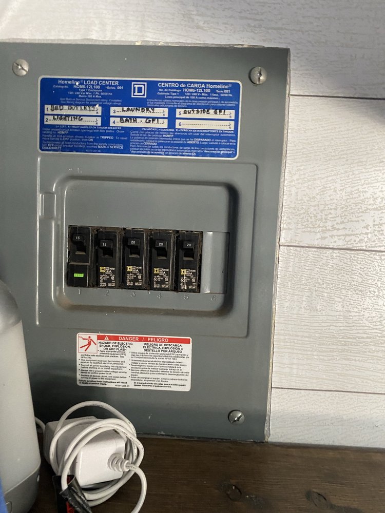 Slide of Gus's Electrical Services