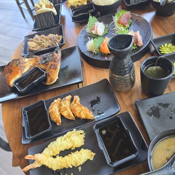 Kan Sushi - Sushi Bars Near Me - Honolulu, Hawaii