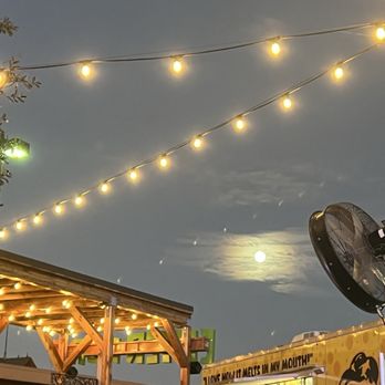 Truck Yard - Full  moon - Food Trucks Near Me - Oklahoma City, Oklahoma