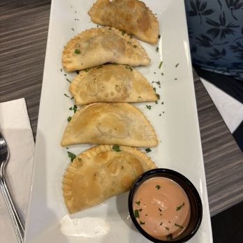 Metropol Restaurant - Ground beef empanadas - Cuban Near Me - Carolina, Puerto Rico Metropol Restaurant - Ground beef empanadas - Cuban Near Me - Carolina, Puerto Rico