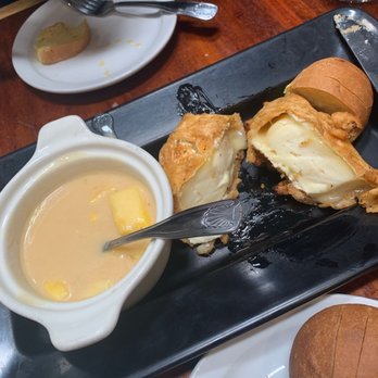 Maui Brewing - Brie - Brewpubs Near Me - Lahaina, Hawaii