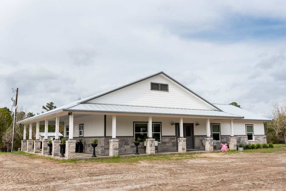 PLANTEX BARNS Updated September 2024 10 Photos 9148 Clark Rd