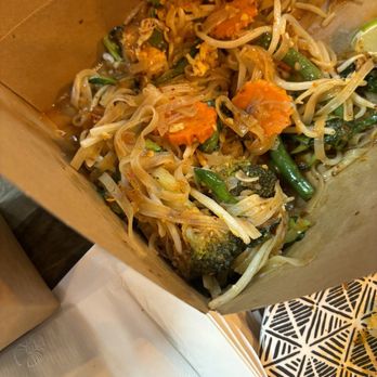 Goi Express Thai - Vegetarian Pad Thai - Thai Near Me - Murrieta, California Goi Express Thai - Vegetarian Pad Thai - Thai Near Me - Murrieta, California
