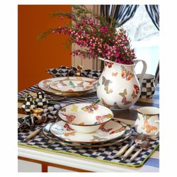 DeKado Home Decor & Gifts