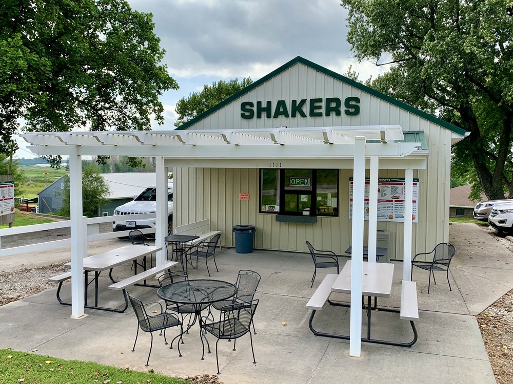 SHAKERS Updated September 2024 1111 State St, Mound City, Missouri Desserts Phone Number